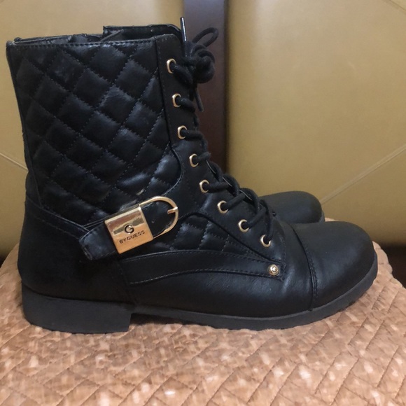 Women size 9 guess boots. - Picture 2 of 4